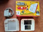 2DS met hoesje, doos, oplader en 128GB vol spellen zeer mooi, Spelcomputers en Games, Spelcomputers | Nintendo 2DS en 3DS, Met games