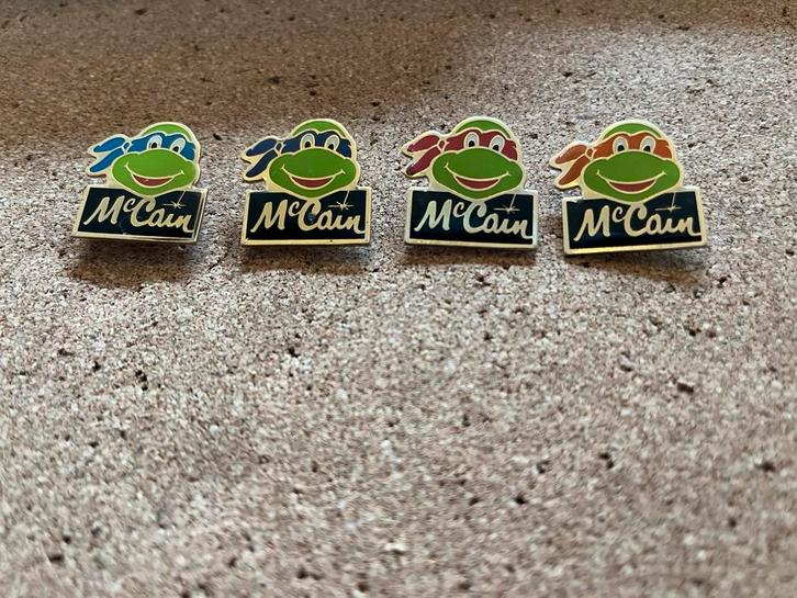 Set 4 McCain Ninja Turtles 1990 Pin’s, Verzamelen, Speldjes, Pins en Buttons, Zo goed als nieuw, Ophalen of Verzenden