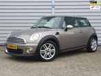 Mini Mini 1.6 One Navi /1e Eigenaar!/ Vol Dealer OH!, Voorwielaandrijving, Gebruikt, 4 cilinders, 4 stoelen