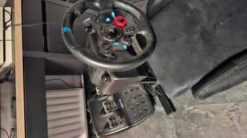 Logitech G G29 Driving Force-racestuur en -vloerpedalen beschikbaar voor biedingen