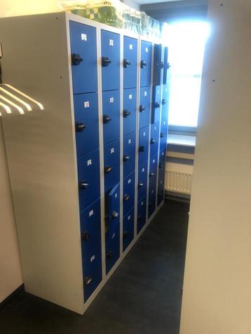 lockerkasten/kluiskastjes / lockers met mechanisch codeslot beschikbaar voor biedingen