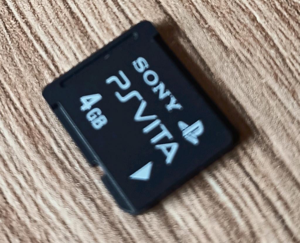 Originele PS Vita Memory Card 4GB - Goede Staat, Ophalen of Verzenden, Gebruikt, Zwart