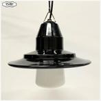 Nieuwe hanglamp Lamp Ook voor buiten. 2 op voorraad, Nieuw, Ophalen of Verzenden, Glas, Nb