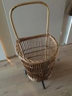 Vintage boodschappentrolly of voor openhaardhout, Huis en Inrichting, Ophalen, Gebruikt, Rechthoekig, Riet