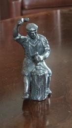 Tinnen figuren van ambachtslieden, Ophalen