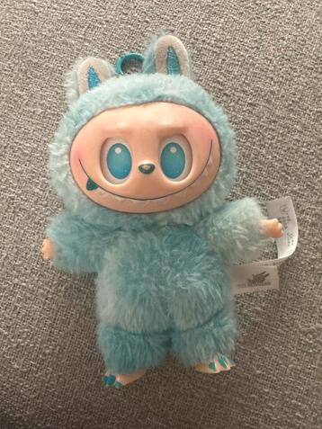 Leuke Labubu knuffel van The Monsters beschikbaar voor biedingen