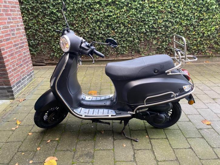 BTC Riva 2018 45 km/h, Fietsen en Brommers, Snorfietsen en Snorscooters, Gebruikt, Overige merken, Benzine, Ophalen