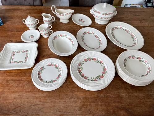 Wedgwood rosalind servies, Huis en Inrichting, Keuken | Servies, Zo goed als nieuw, Wedgwood, Aardewerk, Ophalen of Verzenden