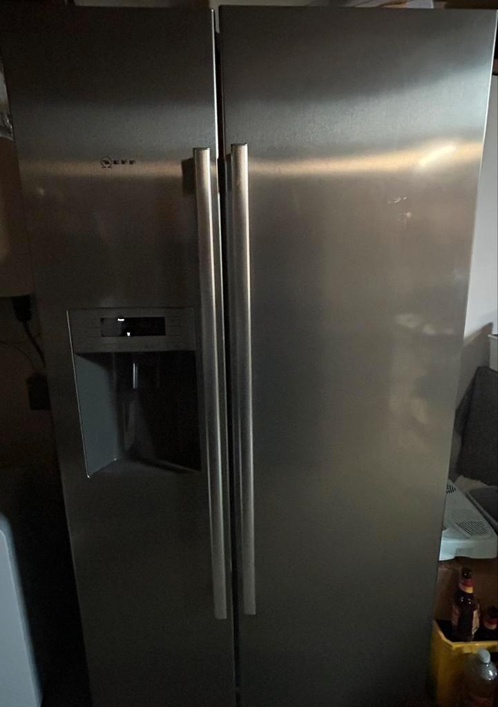 Neff Amerikaanse Koelkast - goed werkend met Klein Defect, Witgoed en Apparatuur, Koelkasten en IJskasten, Gebruikt, Met aparte vriezer