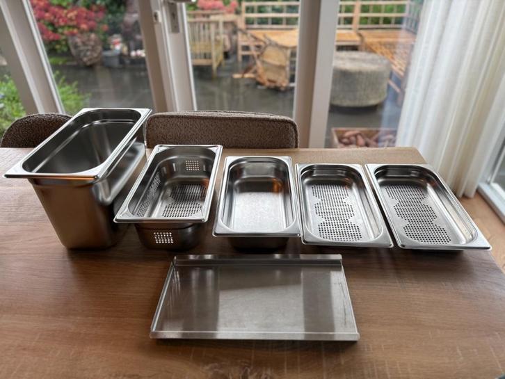stoomovenpannen met en zonder gaatjes 32.5x17.6cm, Huis en Inrichting, Keuken | Keukenbenodigdheden, Gebruikt, Ophalen of Verzenden