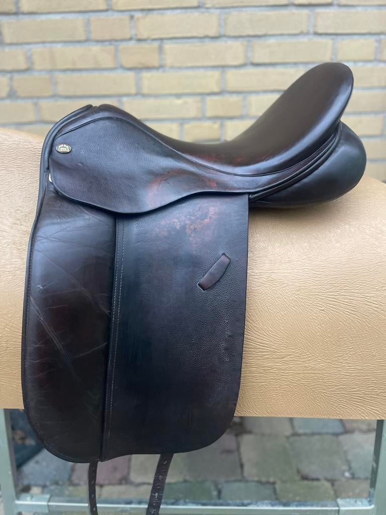 Ideal vivian 18/w donkerbruin Gratis consult bij aanschaf, Dieren en Toebehoren, Paarden en Pony's | Zadels, Gebruikt, Kelly@schuuring.net