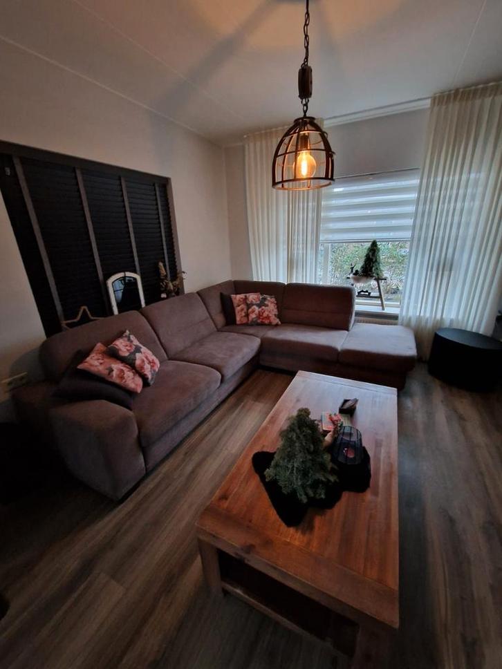 Mooie Hoekbank te Koop!, Huis en Inrichting, Banken | Bankstellen, Gebruikt, Hoekbank, Vierpersoons of meer, 250 tot 300 cm, 75 tot 100 cm