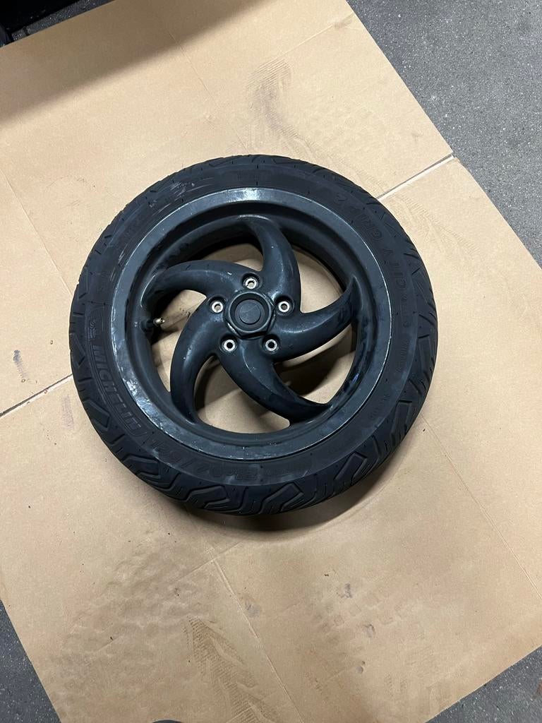 Gilera Runner 50 Achtervelg 12 inch, Ophalen of Verzenden, Gebruikt, Overige typen