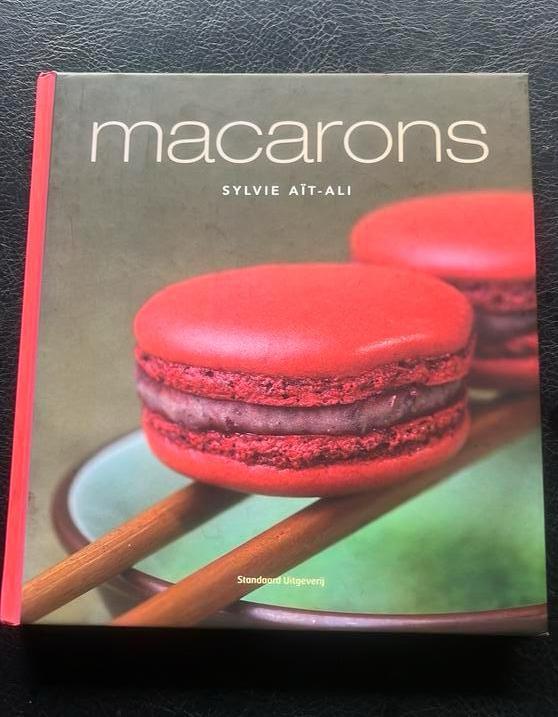 Sylvie Aït-Ali - Macarons, Boeken, Kookboeken, Zo goed als nieuw, Frankrijk, Ophalen of Verzenden