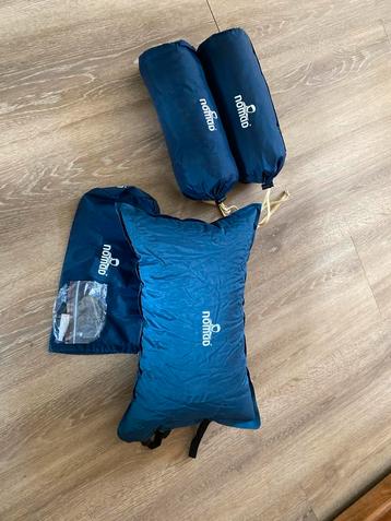 Nomad Zelfopblaasbaar Kussen - 3 Stuks beschikbaar voor biedingen