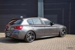 BMW 1-serie M140i xDrive | Schuifdak | HK | Camera | Mosselm, Auto's, Gebruikt, Alcantara, 340 pk, Bedrijf