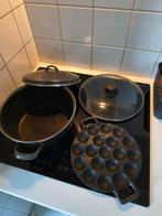 Gratis af te halen: Pannenset met gietijzeren poffertjespan, Ophalen, Gebruikt, Gietijzer, Pannenset