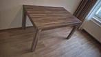 Eettafel 140cm in nette staat, Huis en Inrichting, Tafels | Eettafels, Ophalen, Zo goed als nieuw, Modern, Vier personen