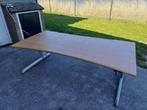 Bureau bruin 200x100cm hoog/laag, Ophalen of Verzenden, In hoogte verstelbaar, Zo goed als nieuw, Bureau