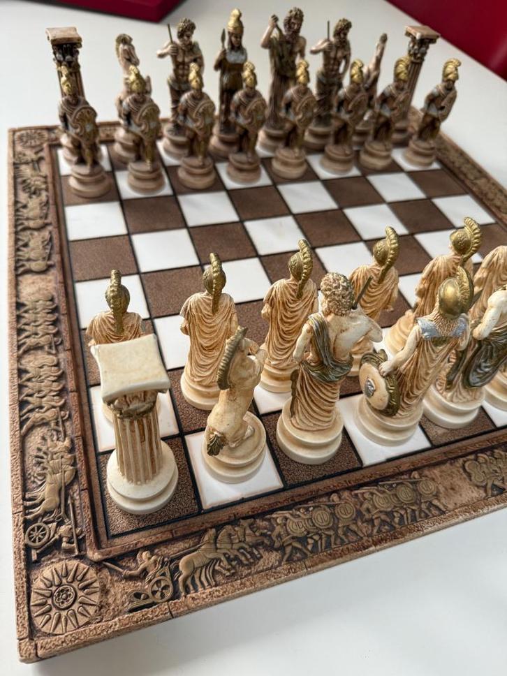 Schaakspel natuursteen Griekse stukken zware kwaliteit, Hobby en Vrije tijd, Gezelschapsspellen | Bordspellen, Zo goed als nieuw