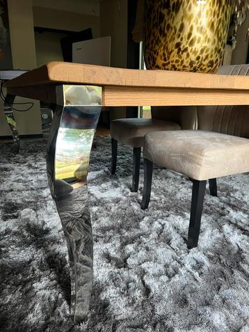 Prachtige eettafel met Chrome poten massief eiken blad beschikbaar voor biedingen