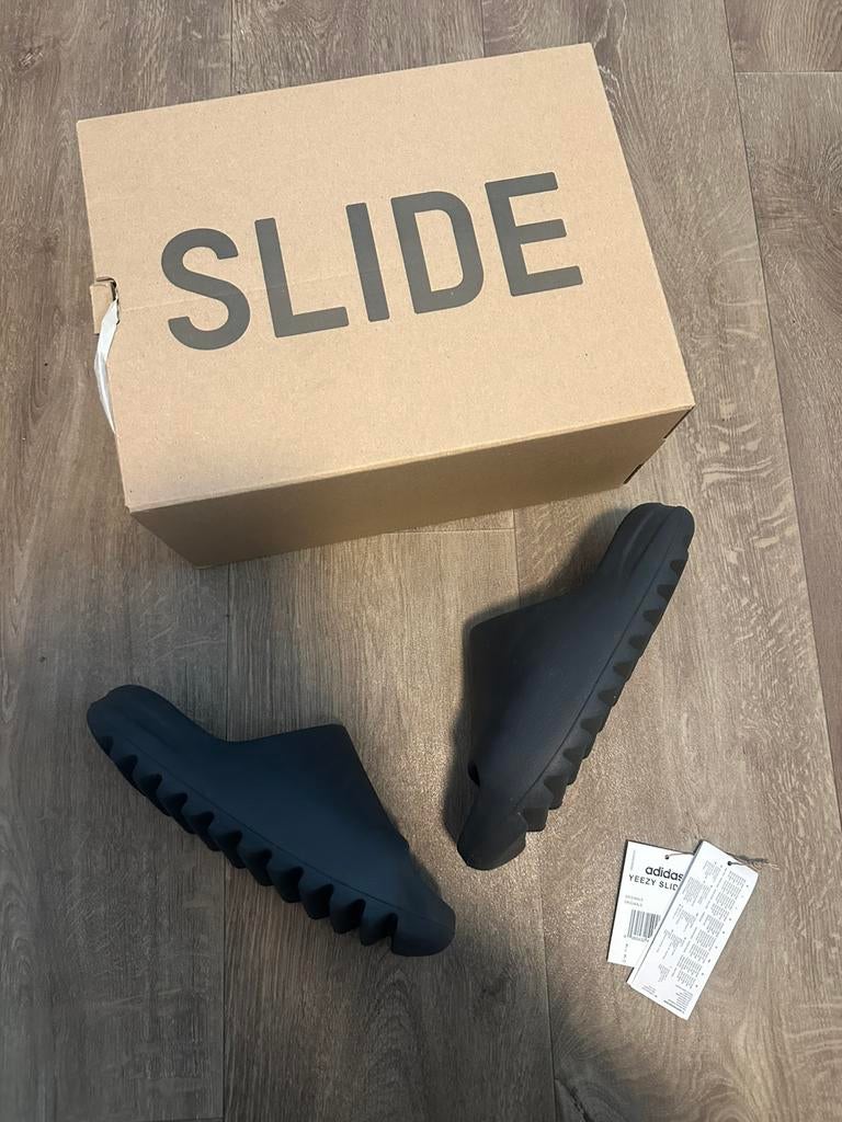 Adidas Yeezy Slide Maat 40 2/3 Gedragen, Kleding | Heren, Schoenen, Zo goed als nieuw, Ophalen of Verzenden