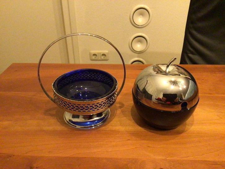 Kobalt blauw bonbonniere + suikerpot appeldeksel jaren 60, Antiek en Kunst, Antiek | Glas en Kristal, Ophalen of Verzenden