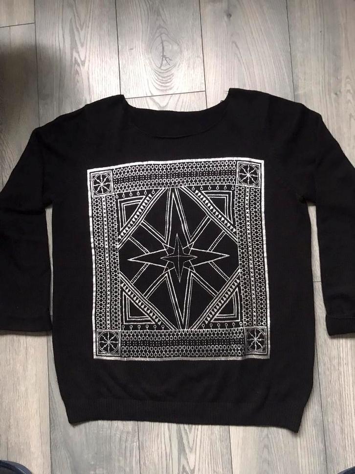 Z.g.a.n zwarte H&M Kerst Trui/Sweater met Zilverprint mt XL, Kleding | Dames, Truien en Vesten, Zo goed als nieuw, Maat 46/48 (XL) of groter