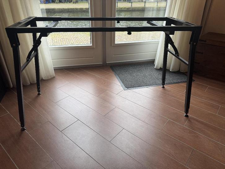 Konig & Meyer 18950 pianostandaard, Muziek en Instrumenten, Standaards, Zo goed als nieuw, Instrumentstandaard, Keyboard of Synthesizer