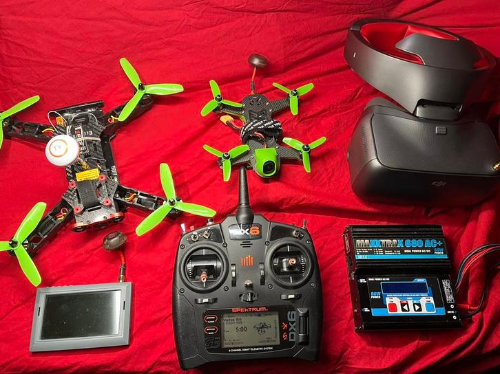 Spektrum dx6 zender incl drones en DJI goggles RE., Hobby en Vrije tijd, Modelbouw | Radiografisch | Helikopters en Quadcopters