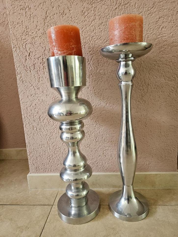 2 Prachtige grote metalen kandelaars ( 54 en 55 cm Hoog ), Huis en Inrichting, Woonaccessoires | Kandelaars en Kaarsen, Zo goed als nieuw