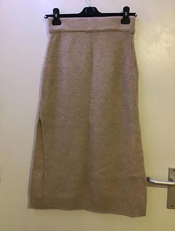 Beige wollen rok, Kleding | Dames, Rokken, Zo goed als nieuw, Maat 36 (S), Beige, Onder de knie, Ophalen of Verzenden