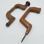 2 oude booromslagen, waaronder een Franse borstboor, Ophalen of Verzenden