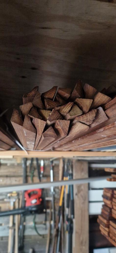 Afwerklijstjes in eikenhout, Doe-het-zelf en Verbouw, Plinten en Afwerking, Gebruikt, Lijsten, Eiken, 250 cm of meer, Ophalen