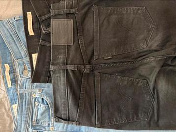 3x levis slim fit spijkerbroek (2x mt 25/1x mt 26) beschikbaar voor biedingen