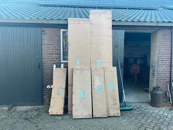 Nieuwe shuters 6x div afmeting zie foto’s nog in de doos beschikbaar voor biedingen