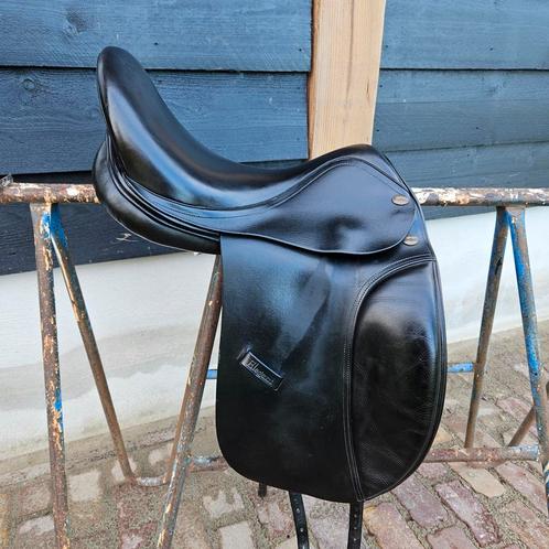 Zwart Harry Dabs Elegant Dressuur Zadel 17.5", Dieren en Toebehoren, Paarden en Pony's | Zadels, Gebruikt, Dressuur, Ophalen