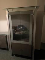 Vitrinekast – z.s.m. weg i.v.m. verhuizing – Tilburg, Huis en Inrichting, Ophalen, 100 tot 150 cm, Met deur(en), Zo goed als nieuw