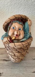laven efteling baby in rieten mand met deksel, Verzamelen, Efteling, Ophalen of Verzenden, Zo goed als nieuw, Beeldje of Poppetje