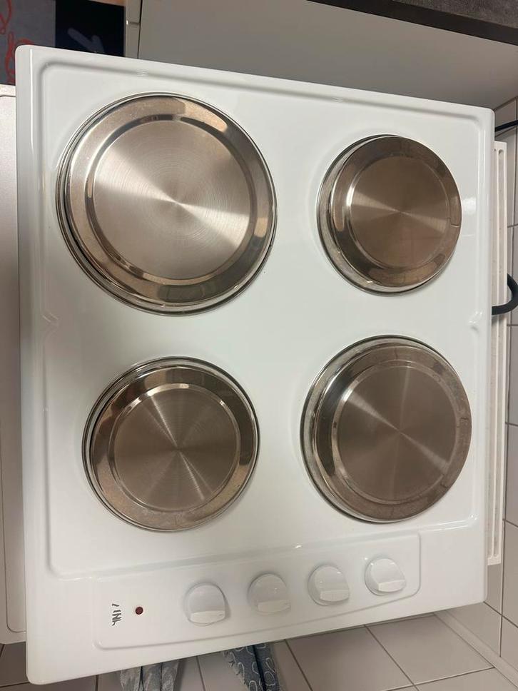 ETNA KEV158WIT Elektrisch Fornuis - Gebruikt, Witgoed en Apparatuur, Fornuizen, Gebruikt, Vrijstaand, Elektrisch, 4 kookzones