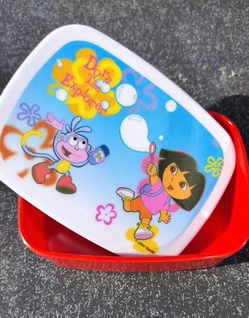 Lunchtrommel/broodtrommel van Dora  beschikbaar voor biedingen