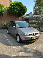 Seat Arosa 1.4 44KW 2003 Grijs, Auto's, Voorwielaandrijving, 4 stoelen, Origineel Nederlands, Overige kleuren