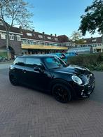 Mini 2.0 Cooper S 253 PK serious Business JWC Moshammer, Voorwielaandrijving, 1998 cc, 4 cilinders, Leder en Stof