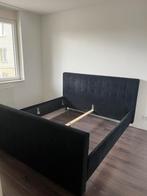 Bedframe 180 x 200 voor vier flessen droge witte wijn, Huis en Inrichting, Slaapkamer | Bedden, Ophalen, Wit, Tweepersoons, 180 cm
