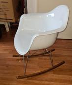Leuke schommelstoel wit, Ophalen, Zo goed als nieuw, Stoel