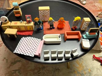 Poppenhuis accessoires beschikbaar voor biedingen
