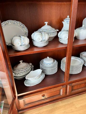 Hutschenreuther Miramar 12 delig uitgebreid eet/drinkservies beschikbaar voor biedingen