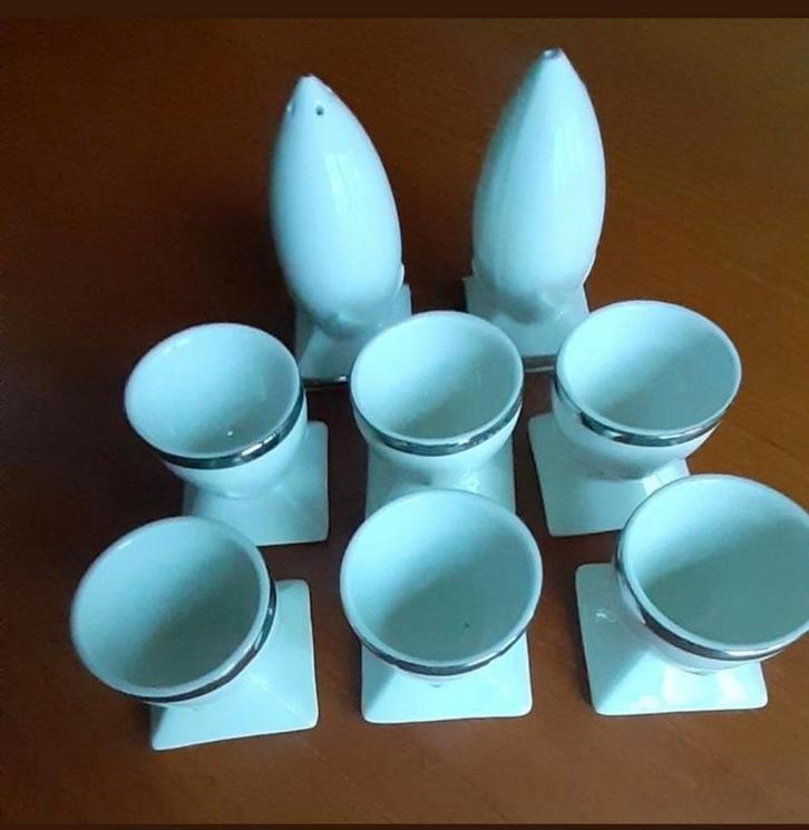 Victoria Czechoslovakia eierdopjes en peper/zoutstel, Antiek en Kunst, Antiek | Servies los, Ophalen of Verzenden