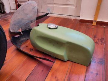 Polyester set racer (Oldtimer) Kuipset vintage beschikbaar voor biedingen