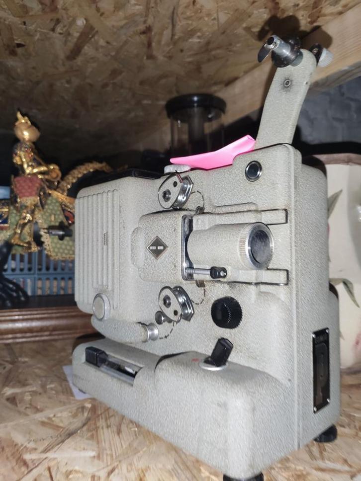 Vintage Eumig P8 8mm Filmprojector. WD-18., Audio, Tv en Foto, Diaprojectors, Gebruikt, Ophalen of Verzenden